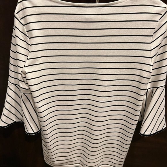 41 Hawthorn White with black stripes top - Picture 4 of 5